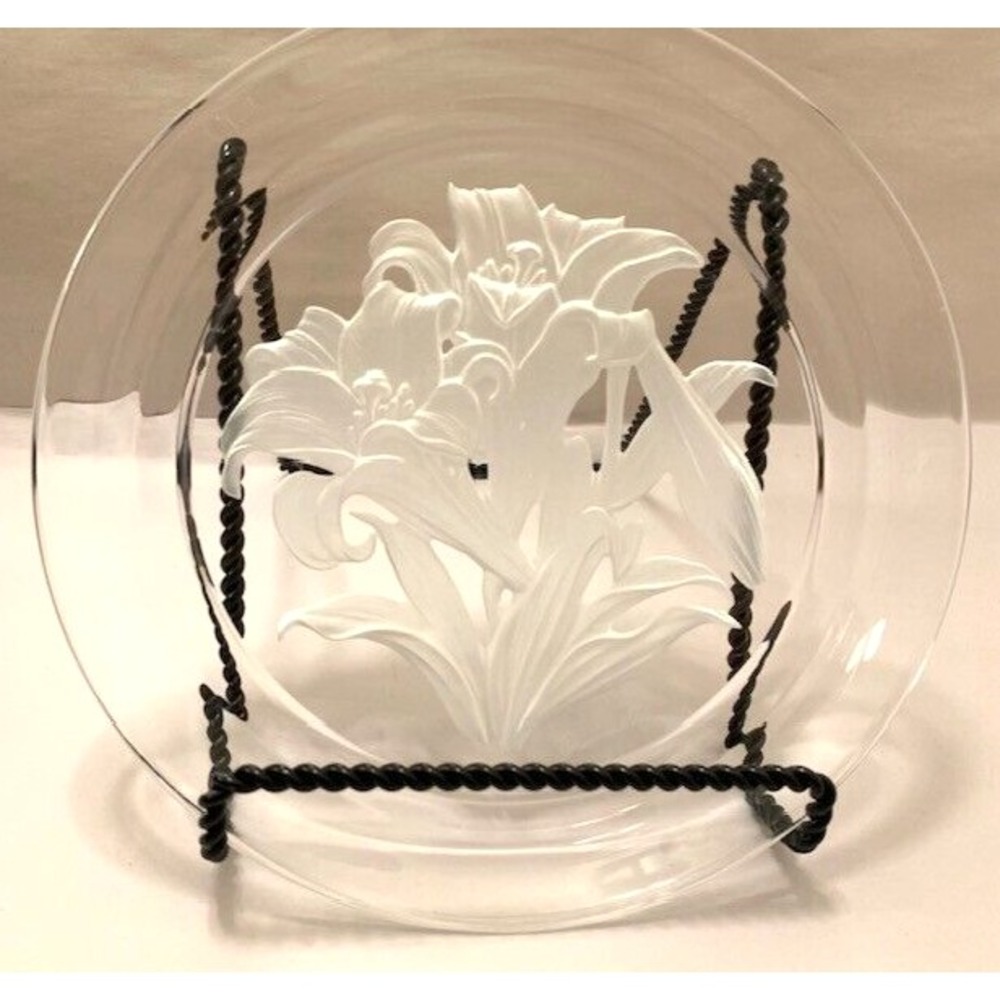 VTG Hoya Crystal Glass Plate Flower Of Month Signed T. Yamamoto Japanese Lily